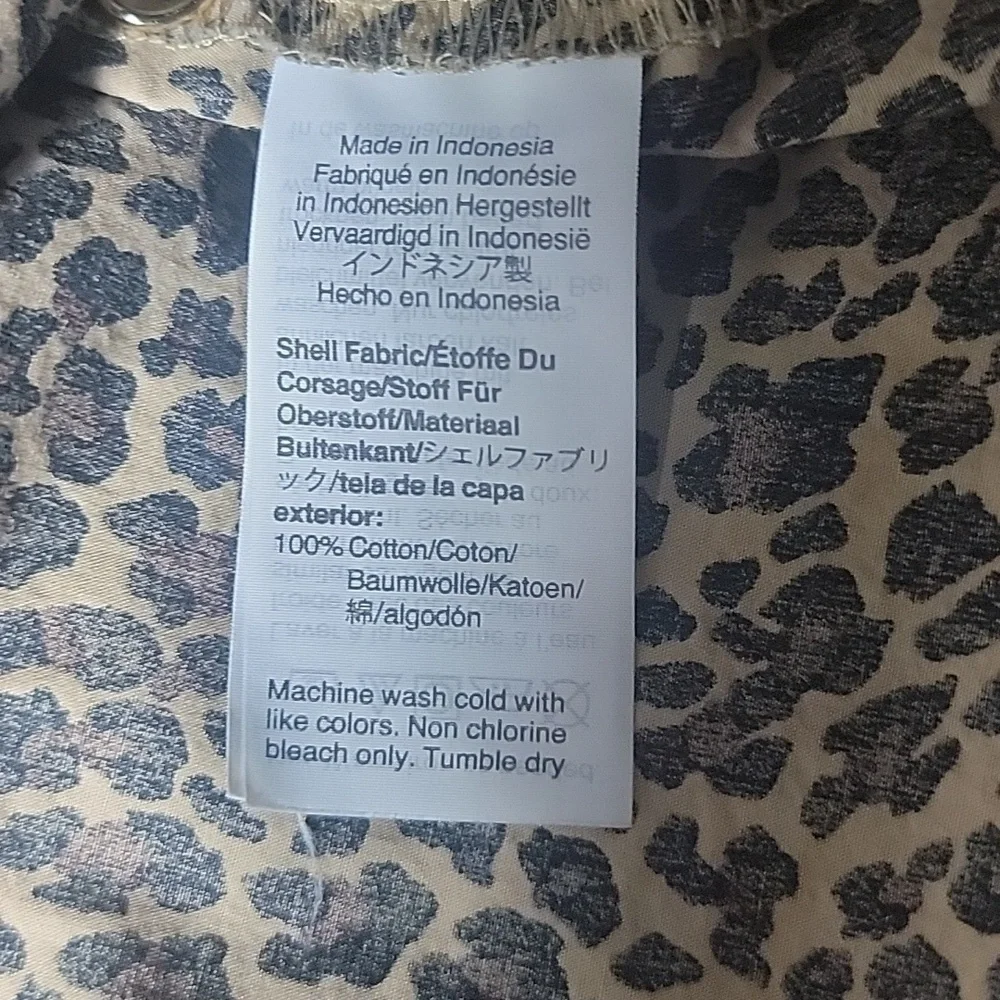 J Crew, Size S, Animal Print Puff Sleeve Poplin Top.  Black and Tan. New Cond.